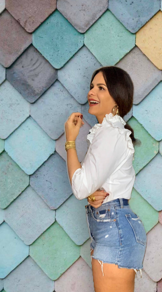 Pleats detail white top